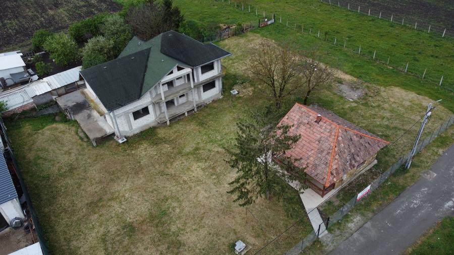 Casă cu 4 camere în Livada