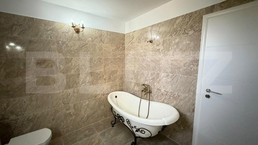 Casă individuală cu 6 camere cu Teren 2000 Mp în Exterior Est