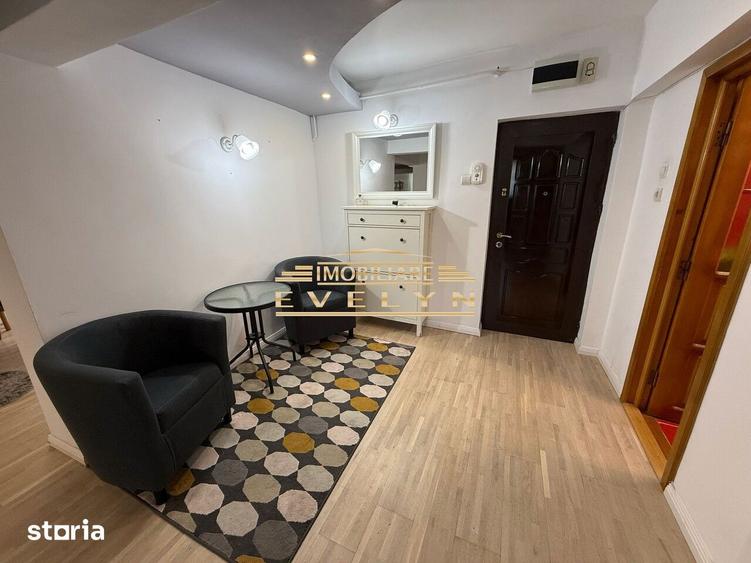 Apartament cu 4 camere decomandat în Central