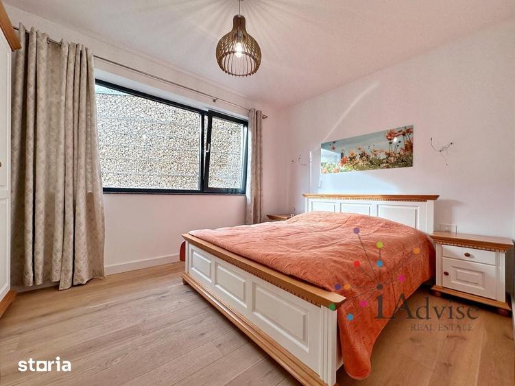 Apartament cu 3 camere decomandat în Schei