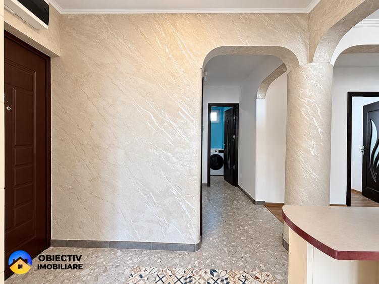 Apartament cu 4 camere decomandat în Mărăței