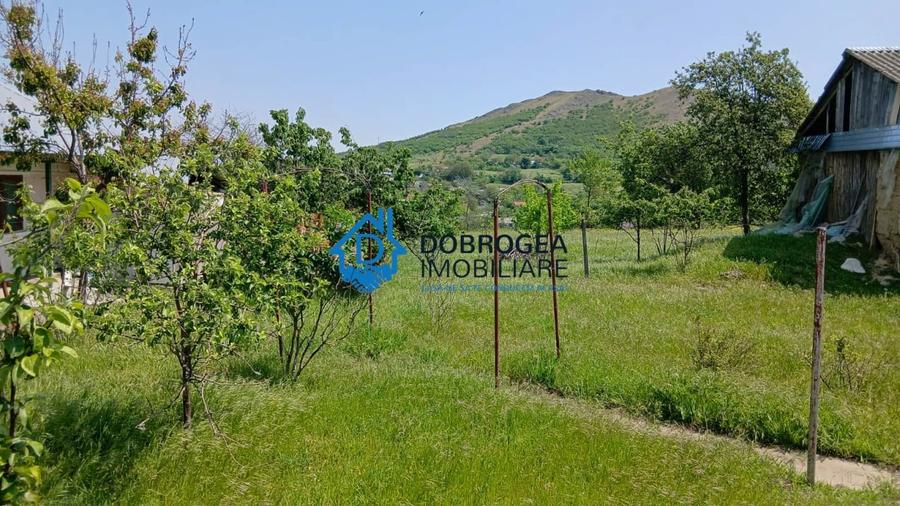 Casă individuală cu 3 camere cu Teren 2205 Mp în Niculițel