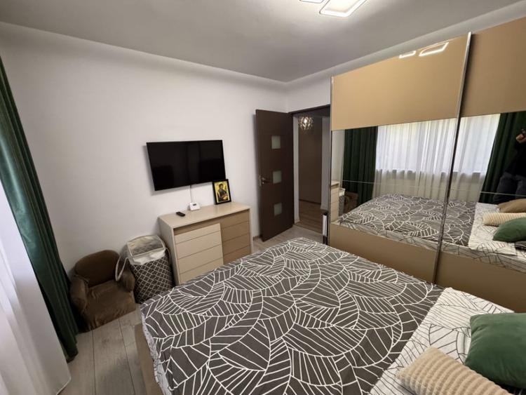 Apartament 2 camere, decomandat, 55 mp, zona Rovine - 11