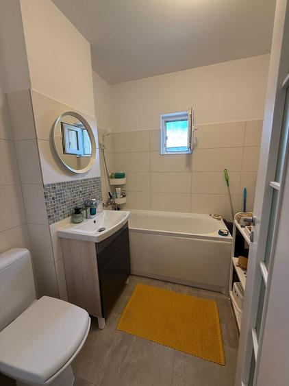 Apartament cu 2 camere decomandat în Canta