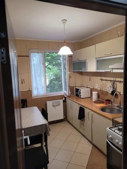 Apartament cu 2 camere semidecomandat în Democrației