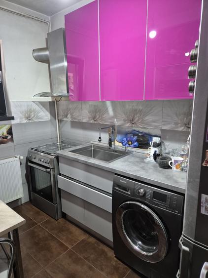 Apartament cu 2 camere semidecomandat în Runcu