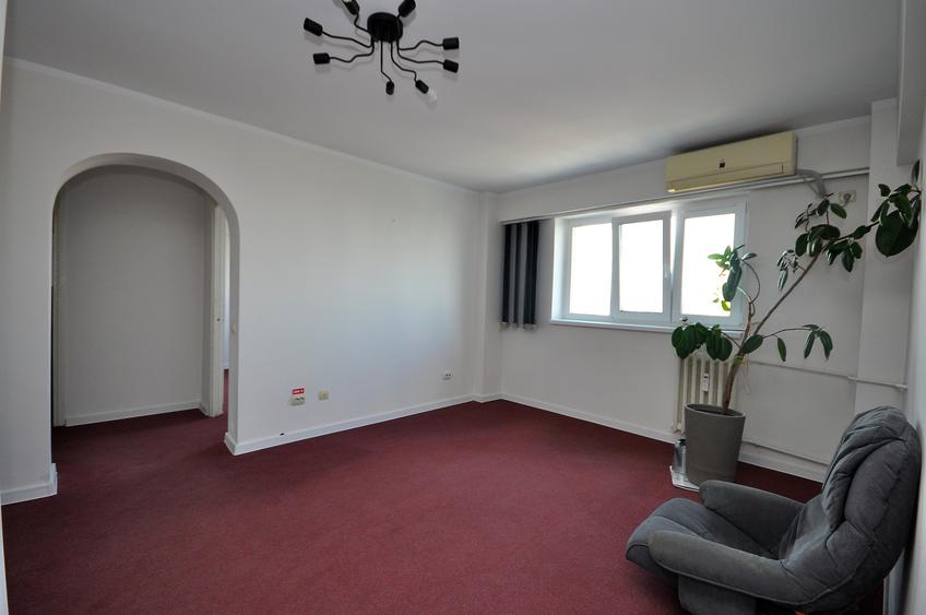 Apartament cu 4 camere în Moșilor
