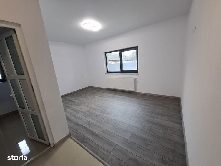 Spațiu comercial, de 520 mp, în Letea Veche