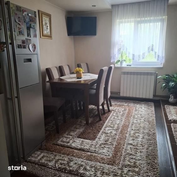 Apartament cu 3 camere în Progresul