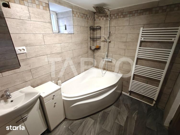 Casă cu 4 camere semidecomandat cu Teren 289 Mp în Turnișor