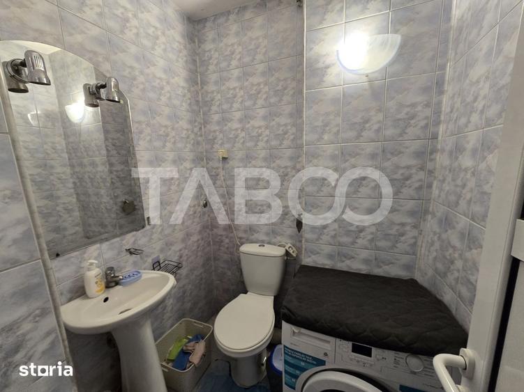 Apartament cu 3 camere decomandat, mobilat în Turnișor