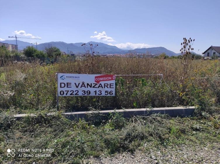 Teren Construcții intravilan de 5000 mp, în Tractorul