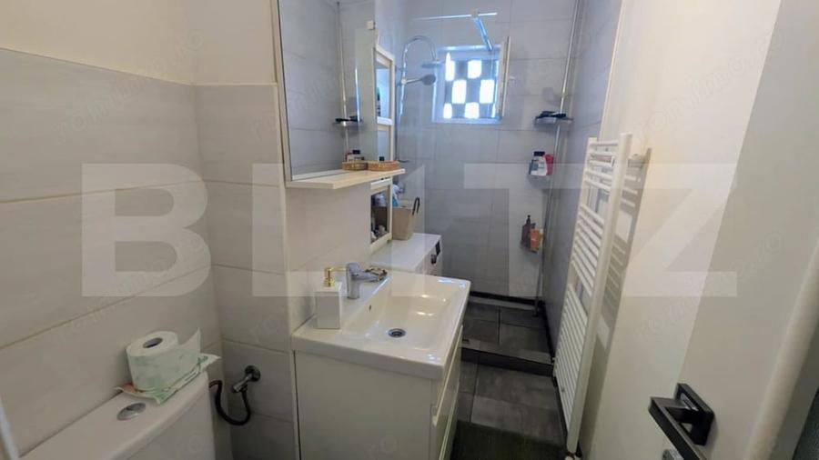 Apartament cu 2 camere semidecomandat în Cetate