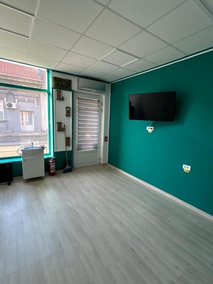 Spațiu comercial, de 30 mp, în Central