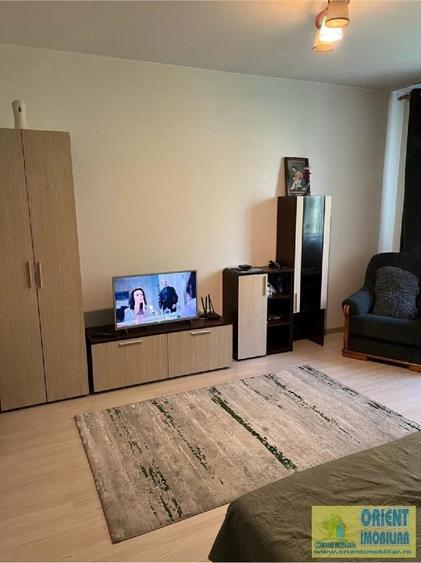 Apartament cu 2 camere semidecomandat în Gara