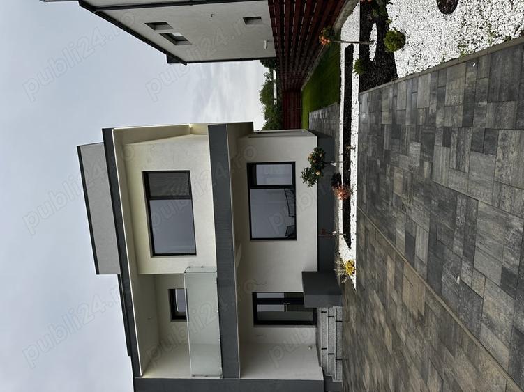 Casă cu 4 camere în Mărăcineni
