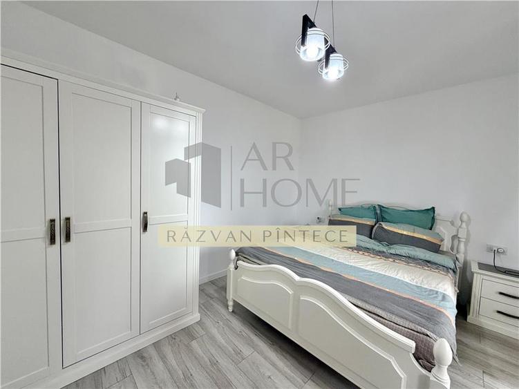 Apartament cu 3 camere decomandat, mobilat în Păulești