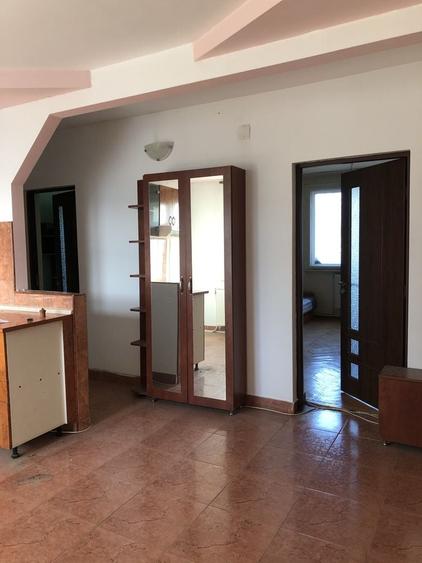 Apartament cu 3 camere în Bratca