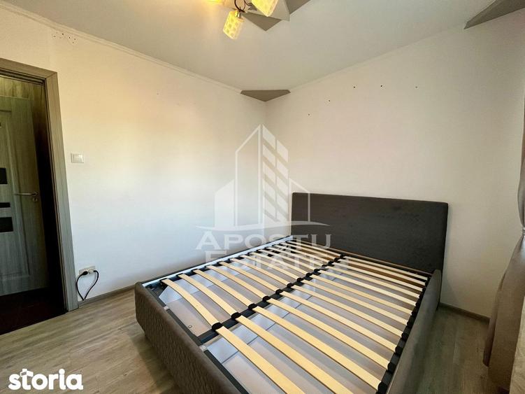 Apartament cu 2 camere semidecomandat, mobilat în Lipovei