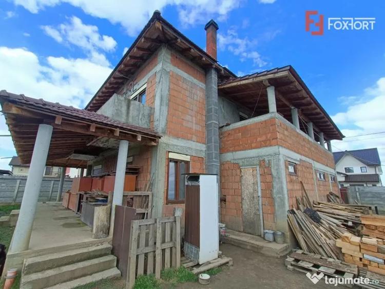 Casă cu 6 camere cu Teren 1088 Mp în Chișoda