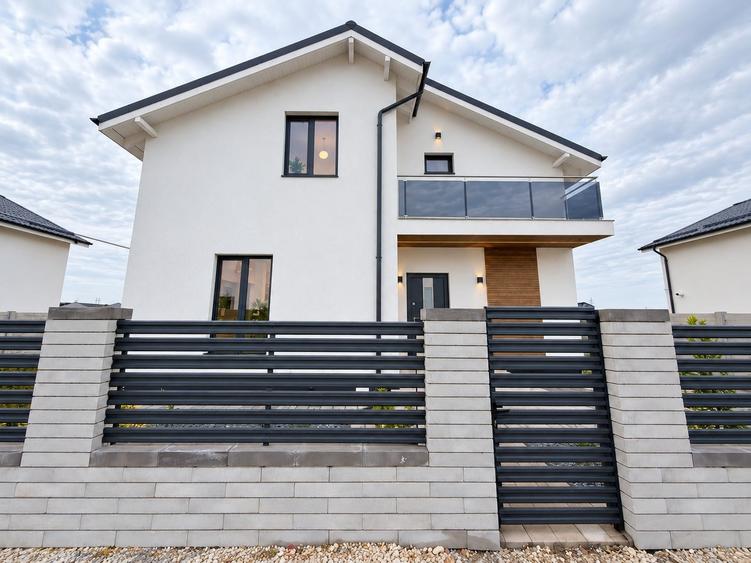 Casă individuală cu 4 camere cu Teren 390 Mp în Berceni