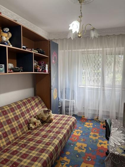 Apartament cu 3 camere decomandat în Năvodari Tabără
