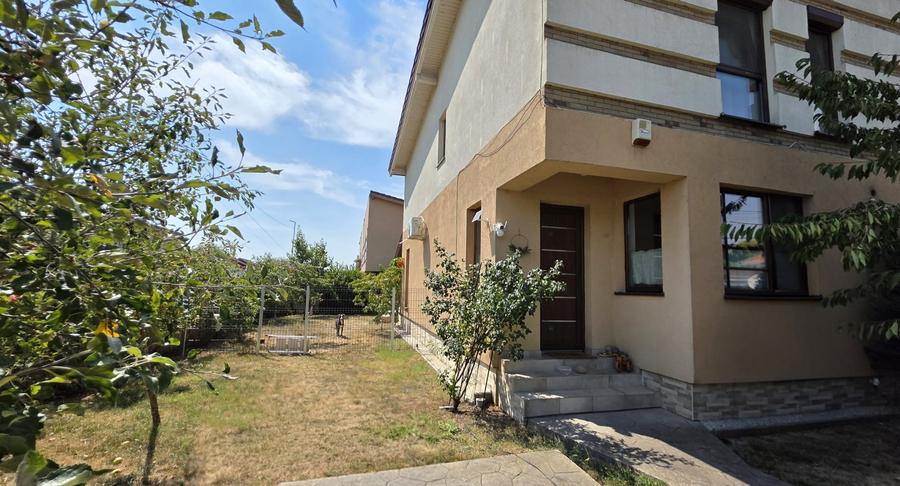 Duplex cu 3 camere cu Canalizare în Dumbrăvița