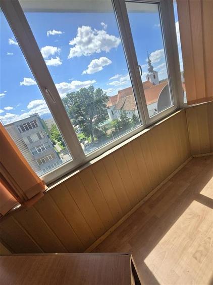 Apartament cu 3 camere decomandat, mobilat în Central
