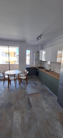 Apartament cu 2 camere decomandat în Florești