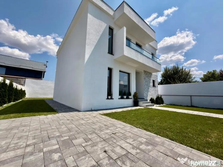 Casă cu 5 camere cu Teren 301 Mp în Central