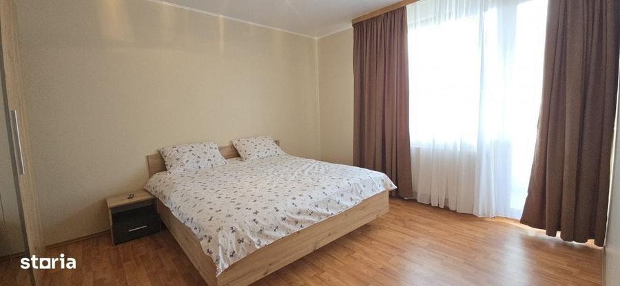 Apartament cu 3 camere decomandat în Carpați 2