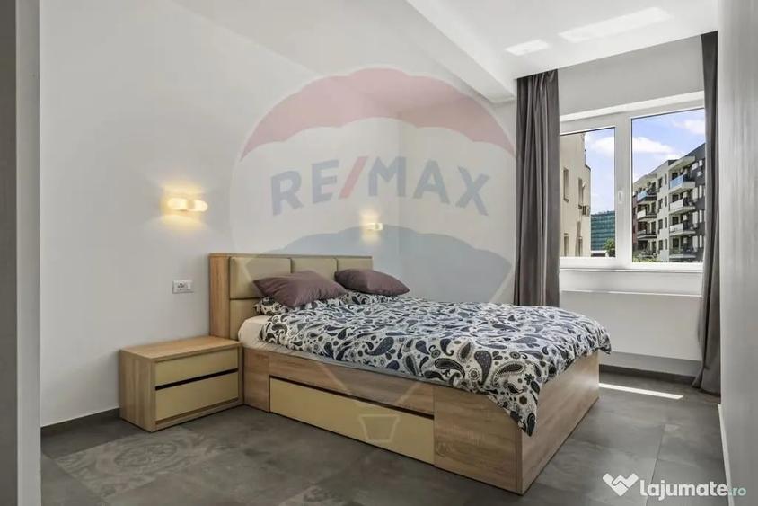 Apartament cu 2 camere semidecomandat în Centrul Civic