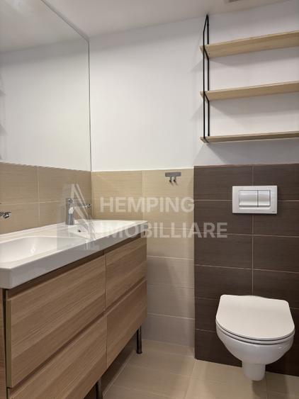 Apartament cu 4 camere semidecomandat, mobilat în Herăstrău