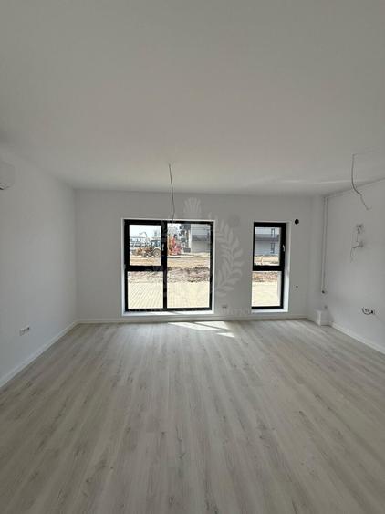 Apartament cu 2 camere decomandat în Albert