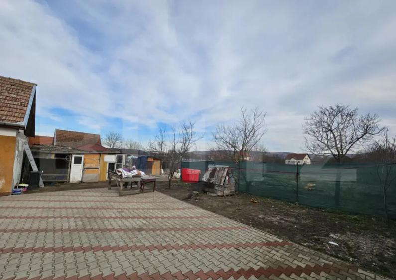 Casă cu 3 camere cu Teren 1134 Mp în Sâncrai