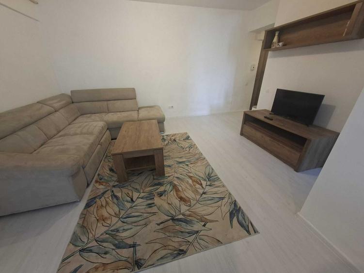 Apartament cu 2 camere semidecomandat în Exterior Vest