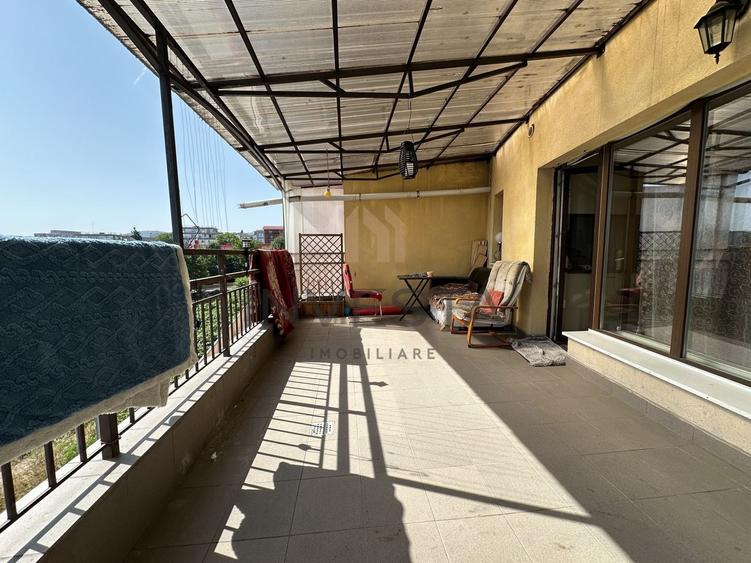 Apartament cu 3 camere decomandat, mobilat în Zorilor