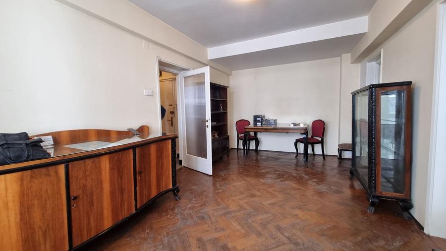 Apartament cu 2 camere semidecomandat în Cișmigiu