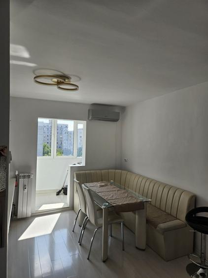 Apartament cu 2 camere decomandat în Sebastian