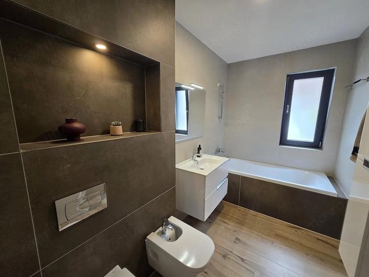 Apartament cu 2 camere decomandat în Dumbrăvița