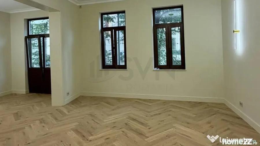 Apartament cu 4 camere decomandat în Dacia
