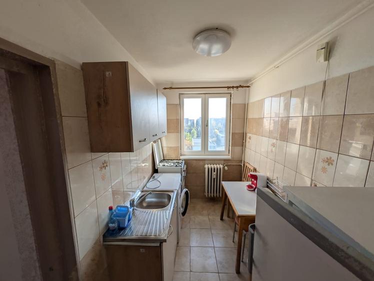 Apartament cu 2 camere decomandat în Drumul Taberei