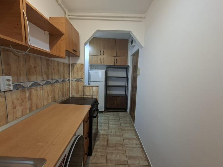 Apartament cu 2 camere semidecomandat în Cedonia