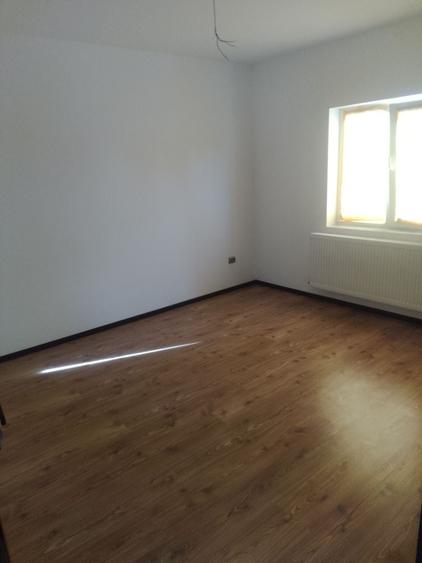 Casă cu 3 camere în Beregsău Mare