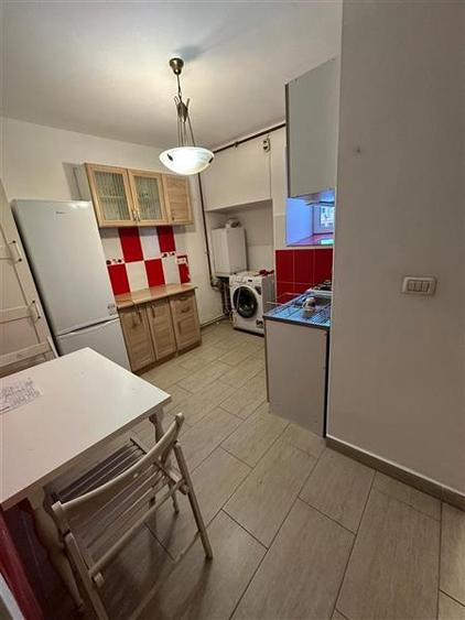 Apartament cu 2 camere semidecomandat în Romană