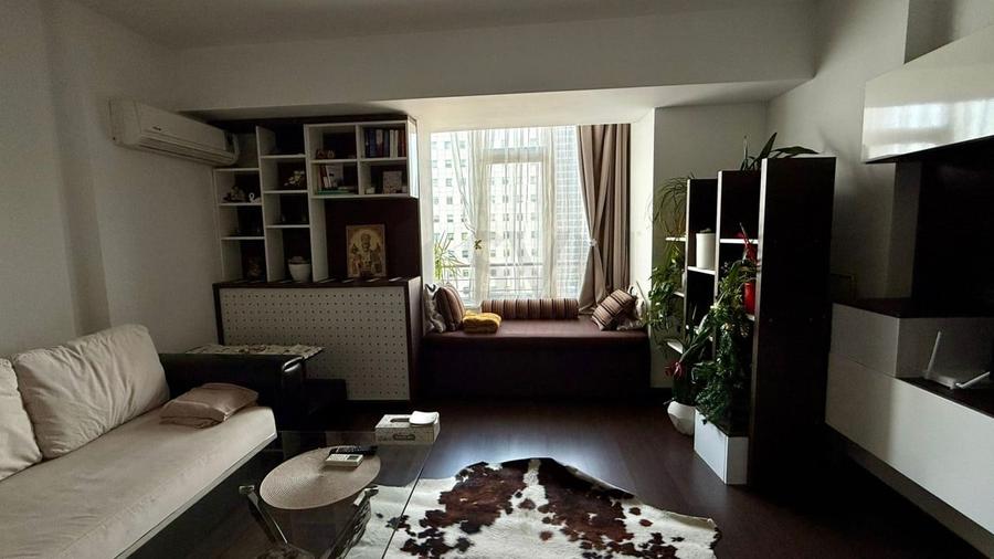 Apartament cu 2 camere decomandat, mobilat în Calea Victoriei