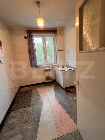 Apartament cu 3 camere, ultracentral, semidecomandat - 4