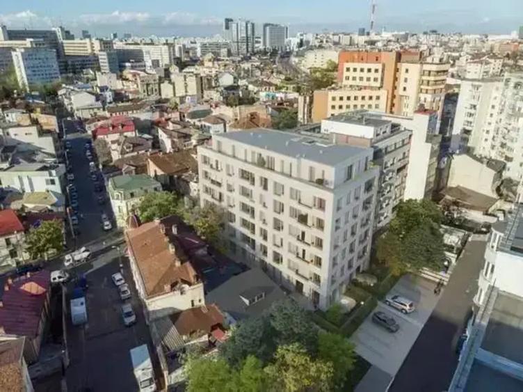 Apartament cu 2 camere decomandat în Știrbei Vodă