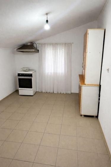 Casă cu 3 camere în Exterior Vest