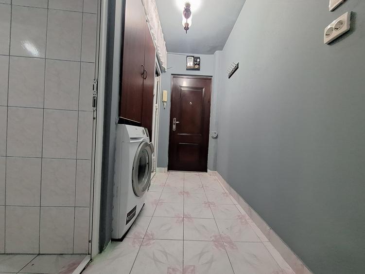 Apartament cu 2 camere semidecomandat, mobilat în Take Ionescu